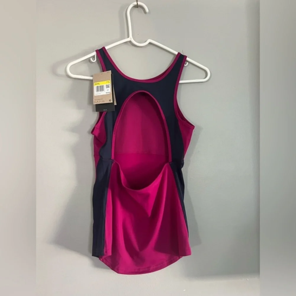 Nike yoga‎ top